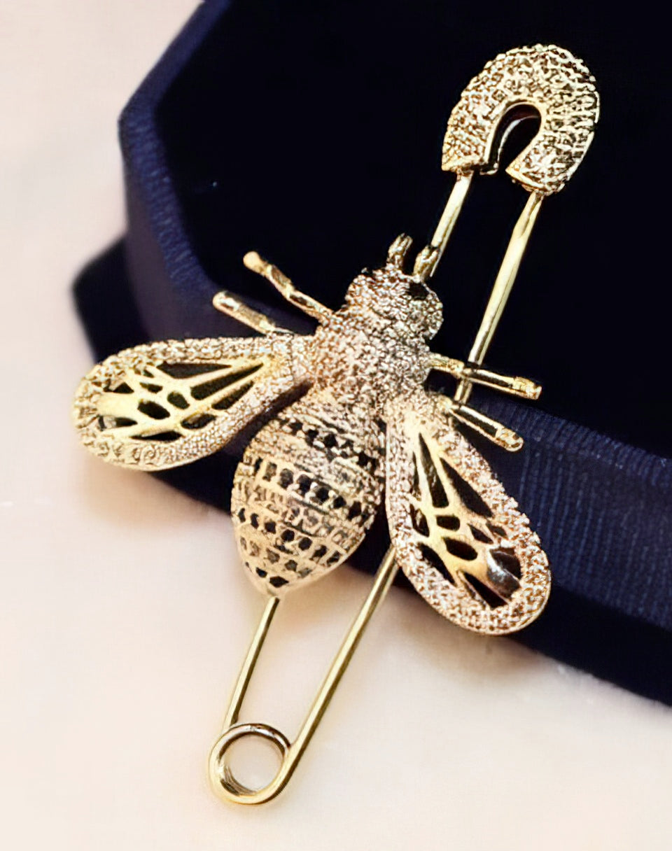 Luxury Rhinestone Pin with Crystal Bee in Gold