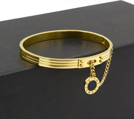 Roman Numerals Bracelet Bangle with saftey chain, Fine Jewelry Black Round Tag  Bracelet in Gold