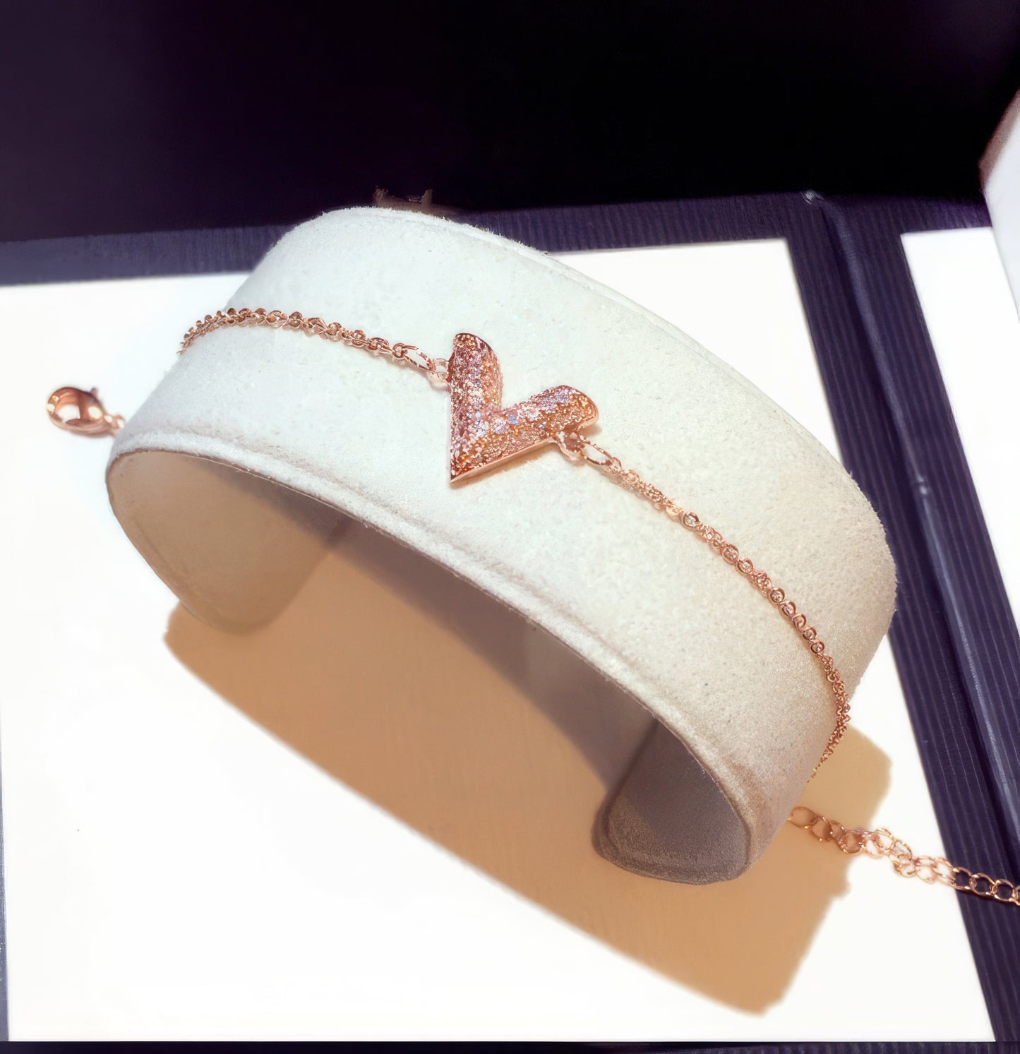 Letter V Zircon CZ Bracelet in Rose Gold