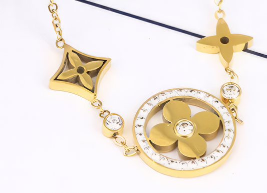 Elegant Dainty  Clover and Cross Pendant Bracelet in Gold