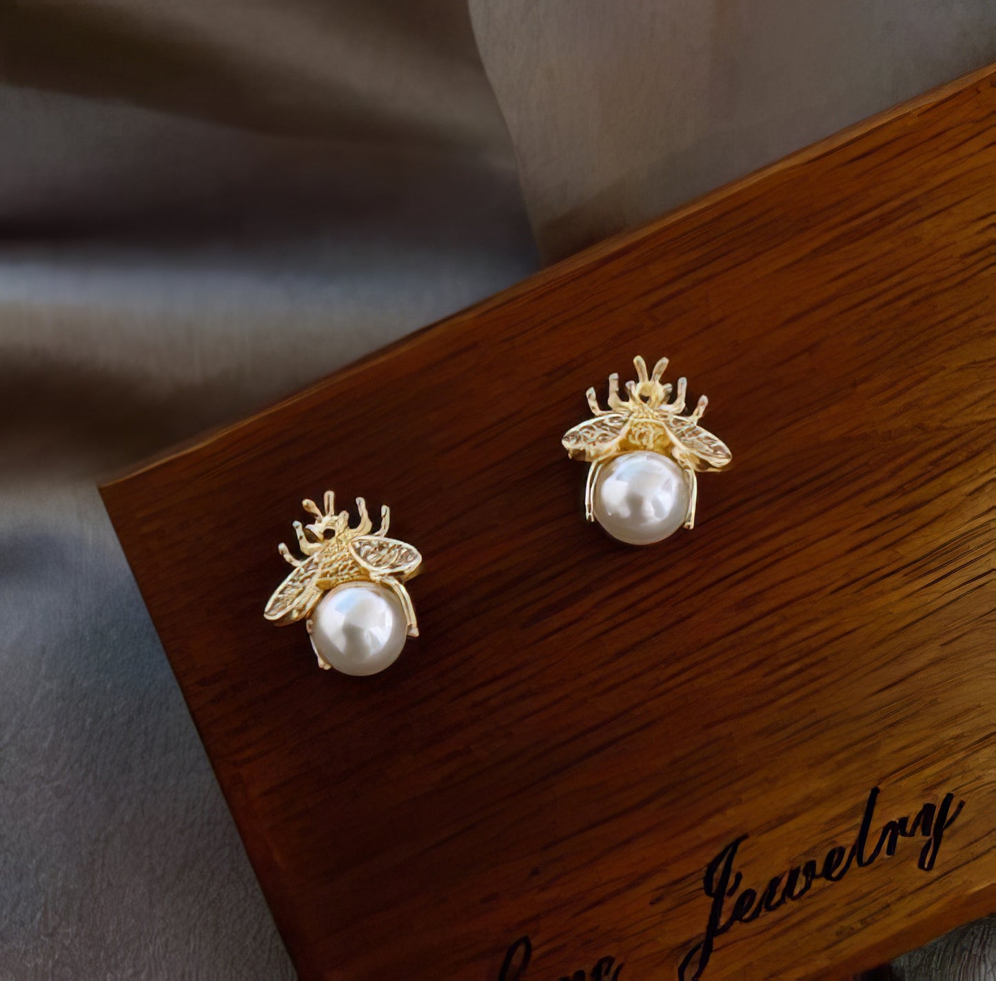 Bee Pearl Stug Earring with Crystal Accents in Gold