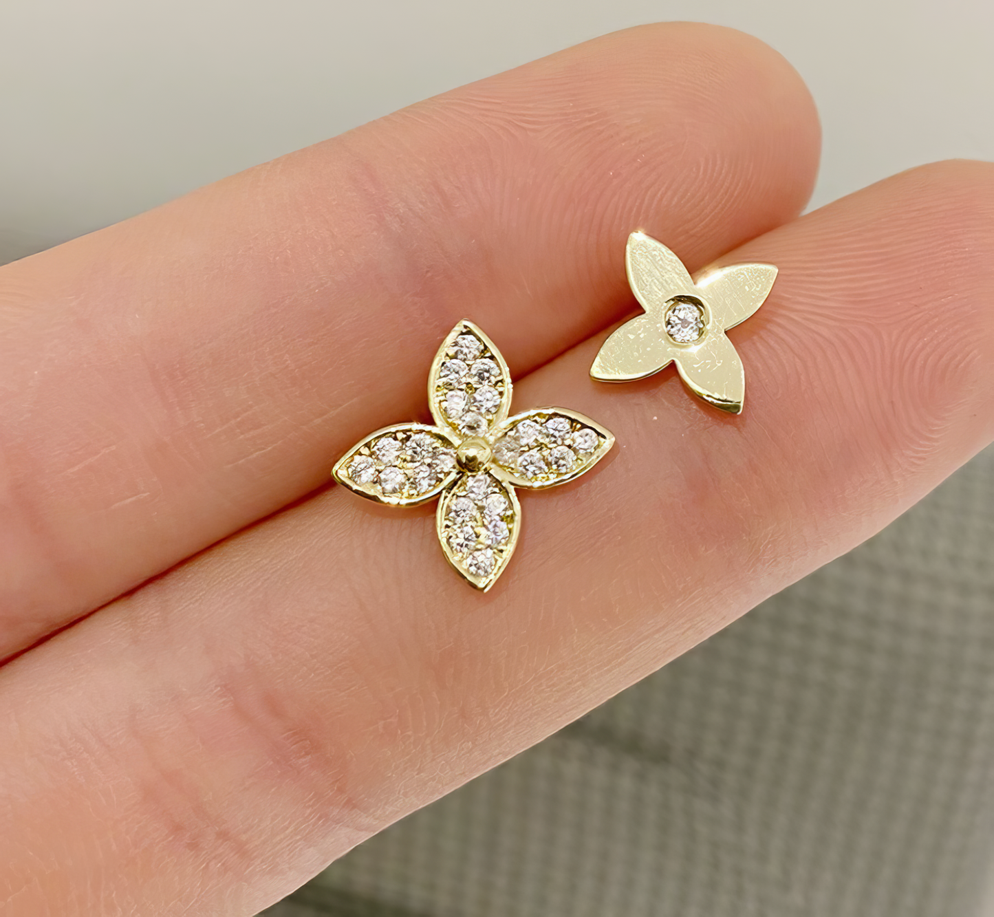Clover Flower Stud Earrings with Inlaid Rhinestones in Gold