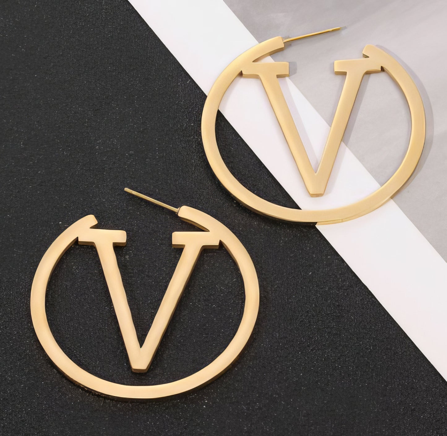 Stainless Steel  Letter V-design Pendant Hoop Earrings