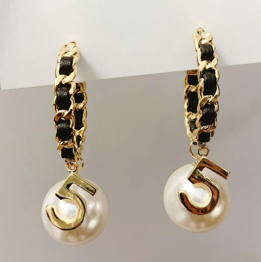 No5 Trendy Leather Woven Hoop Earrings with Pearl Drop Black and Gold