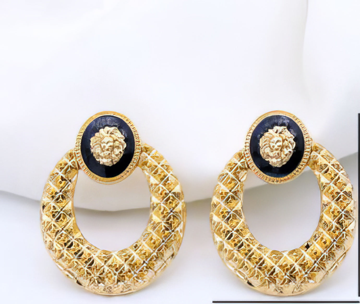 Lion Head Shining Hoop Earrings in Gold and Black