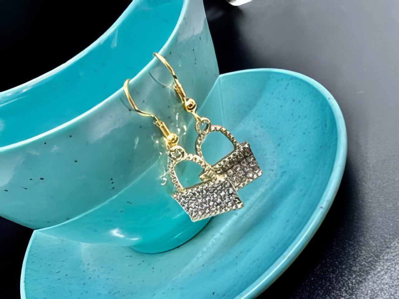 Chic Bag Crystal Pendant Earrings in Gold