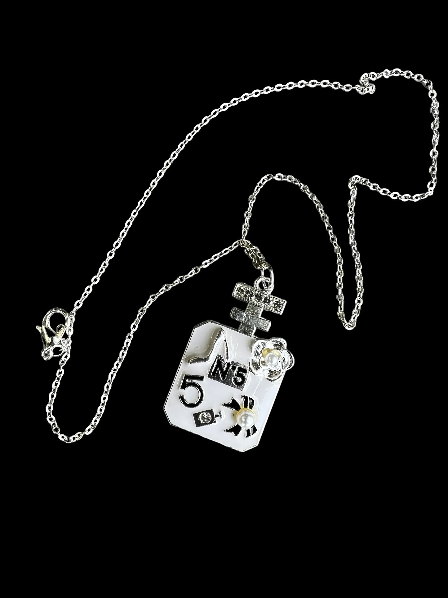 Rhinestone Pearl Perfume Bottle Necklace In White and Silver