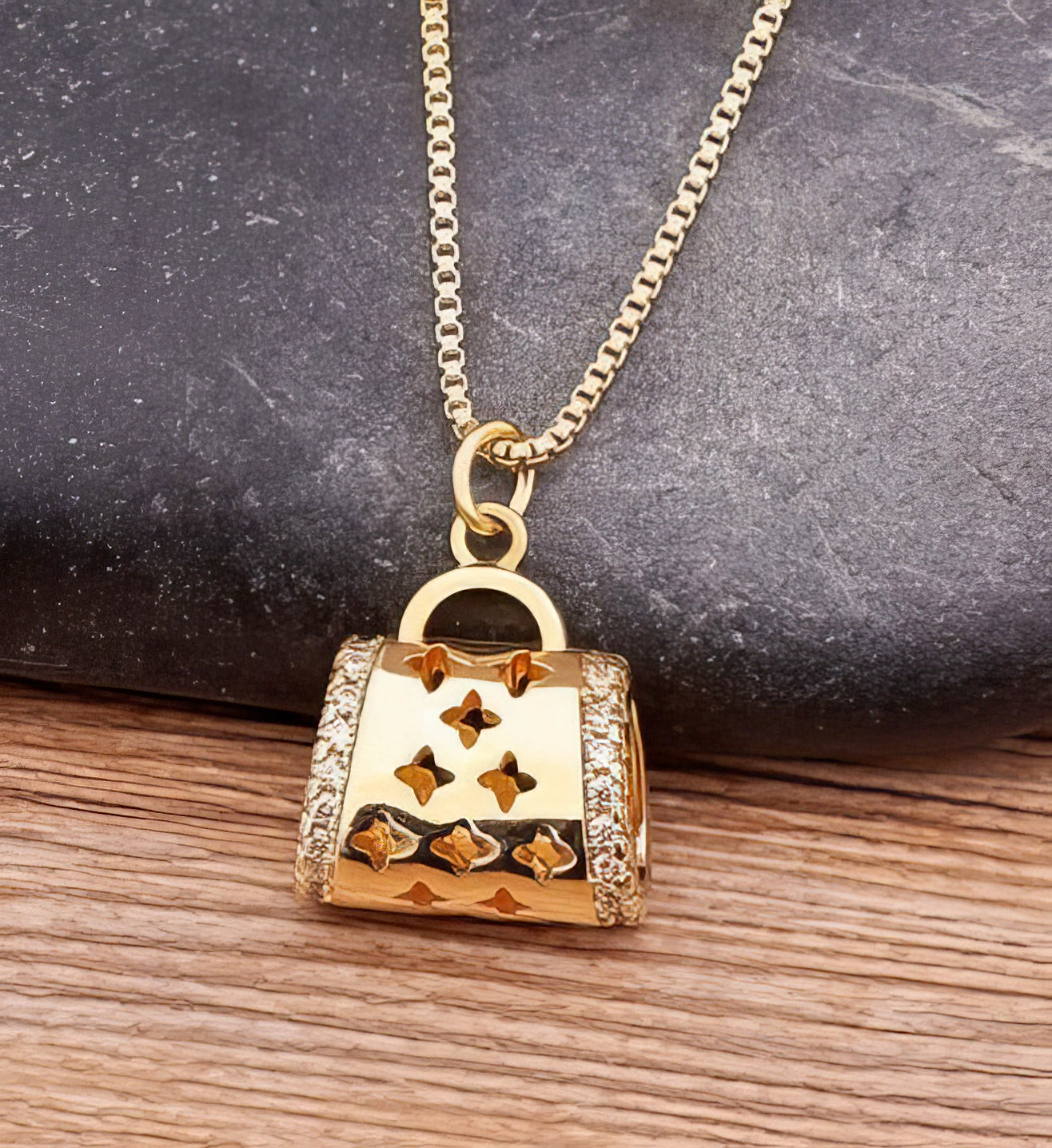 Retro Crystal Clover Bag Pendant Necklace in Clear and Gold