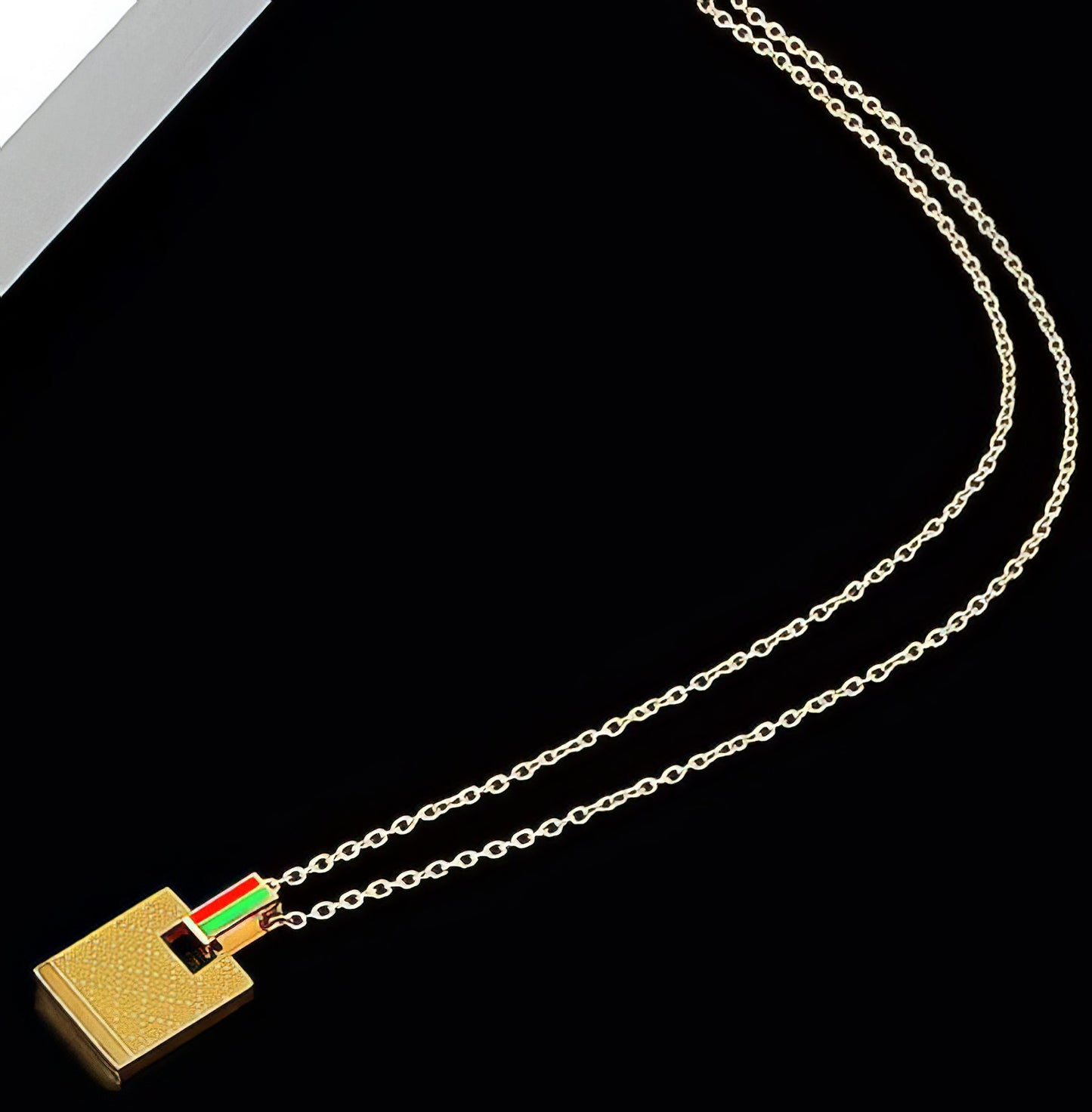 Stainless Steel Red  and Green Striped Bar Necklace in Gold