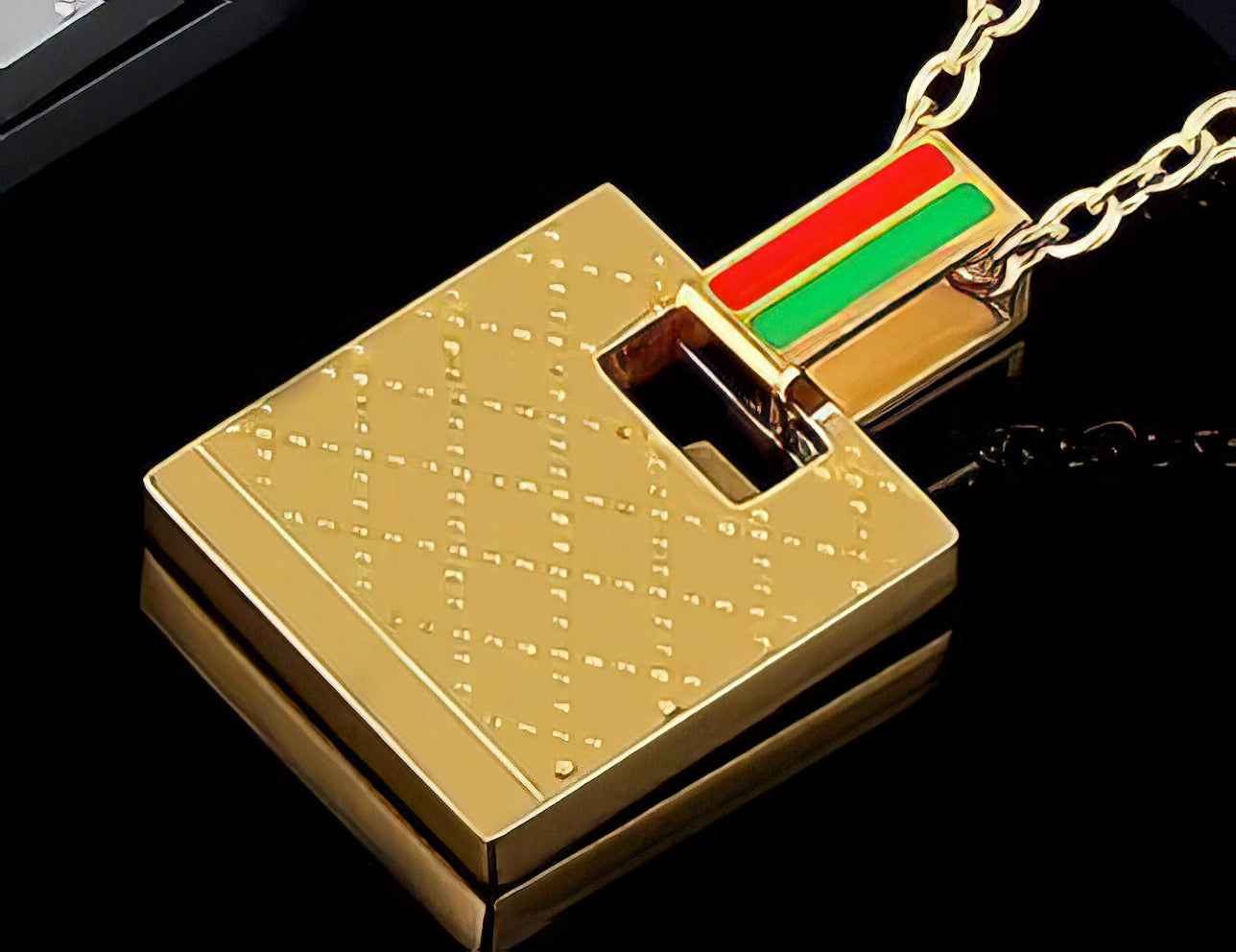 Stainless Steel Red  and Green Striped Bar Necklace in Gold